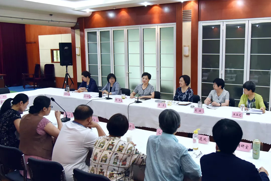 山西省妇联主席、党组书记张葆