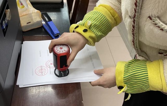 《关于落实〈中华人民共和国家庭教育促进法〉进一步做好未成年人家庭教育指导工作的意见》