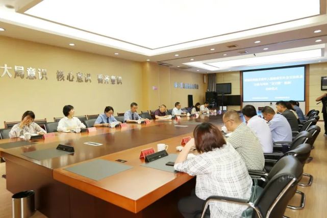 雨城区院联合区民政局举行构建未成年人健康成长社会支持体系行政与司法&ldquo;双引擎&rdquo;机制启动仪式&nbsp;