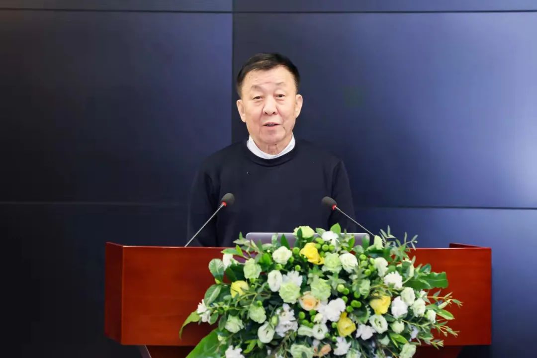 王石主席做了精彩的总结发言